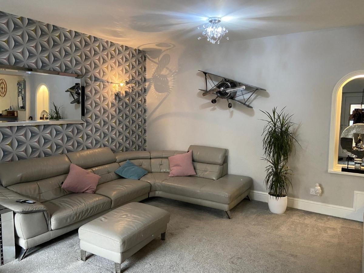 Loveliest Homes Paignton - Casa Marina - 3 Bed, 2 Bathroom House, Balcony, Parking Exteriör bild